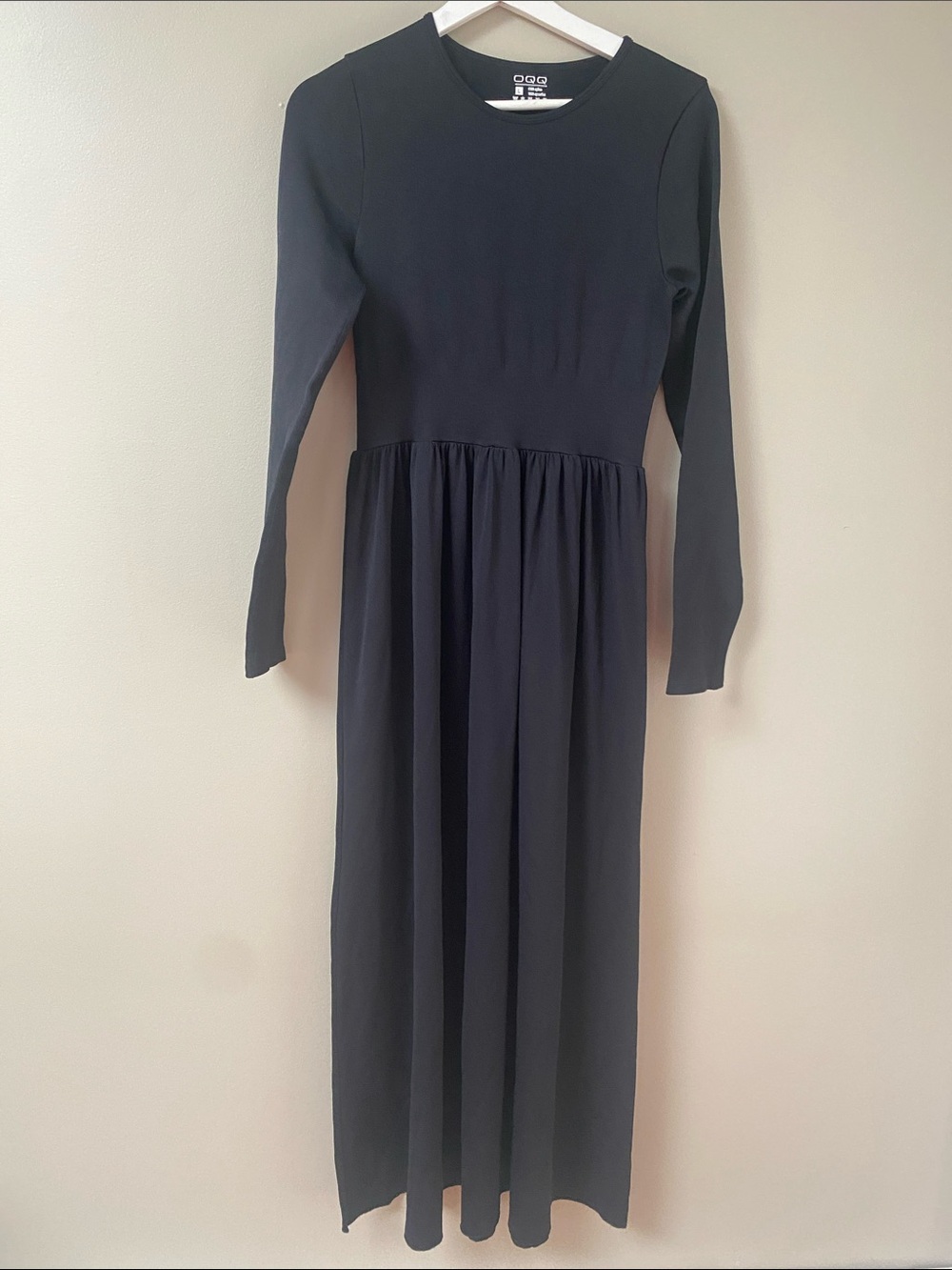 COS Black Long-Sleeve Crew Neck Maxi Dress size large